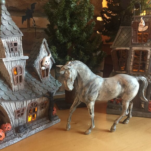 RARE/MINT Breyer Retired Limited Edition Halloween Horse Series: 2004 “Cryptic” - Picture 3 of 16